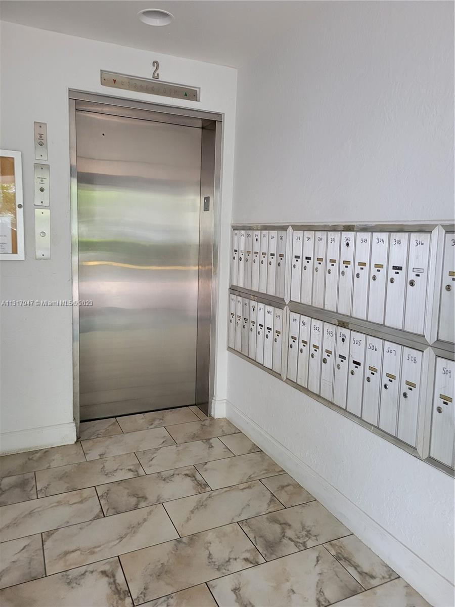 3703 NE 166th St Unit: 808