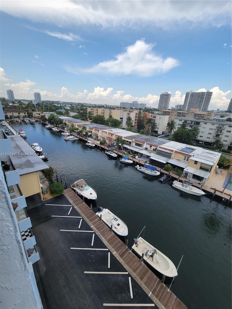 3703 NE 166th St Unit: 808
