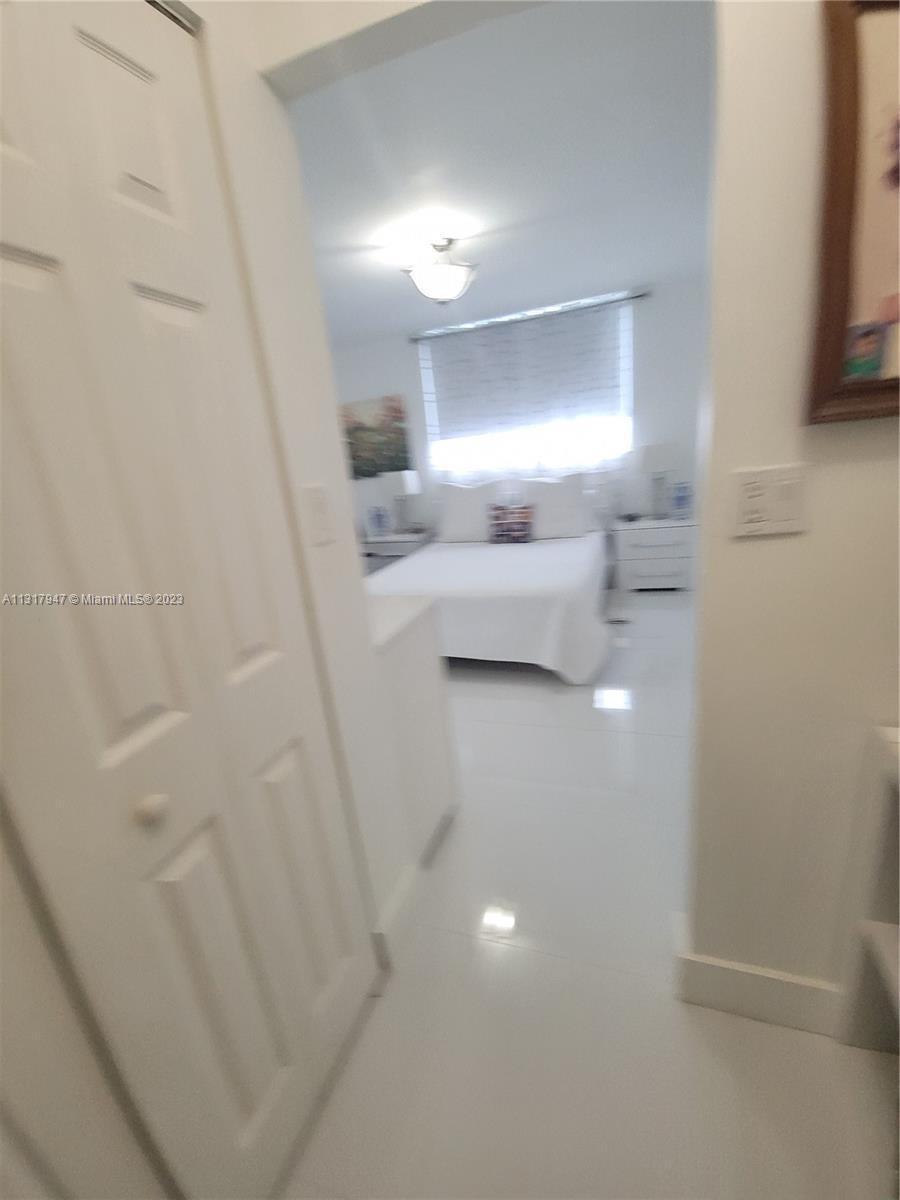 3703 NE 166th St Unit: 808