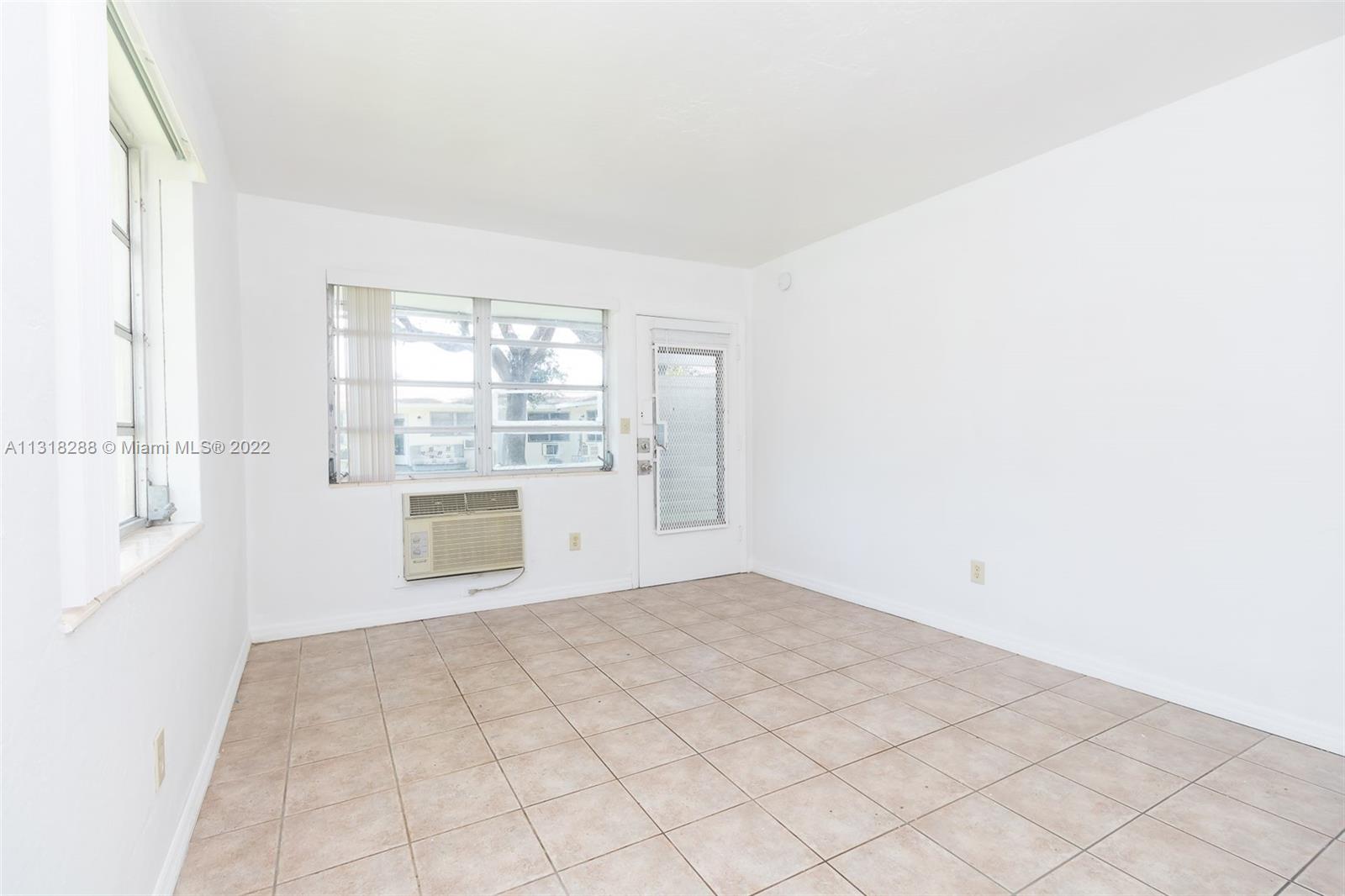 9580 NW 4TH AVE Unit: 9