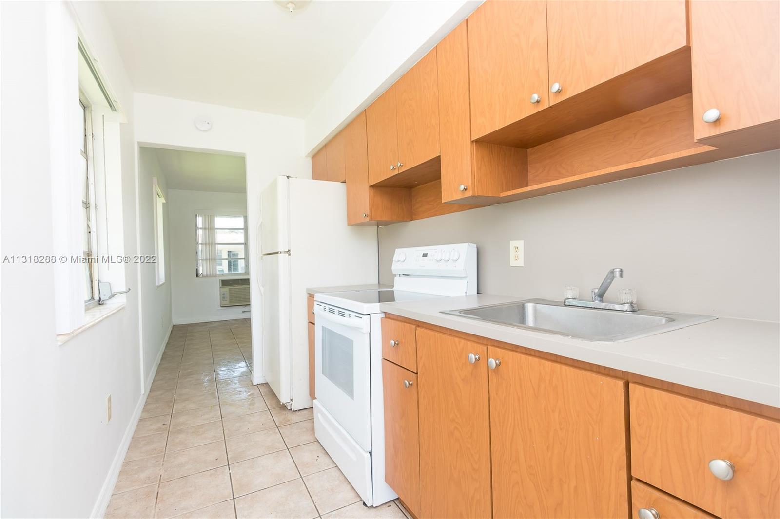 9580 NW 4TH AVE Unit: 9