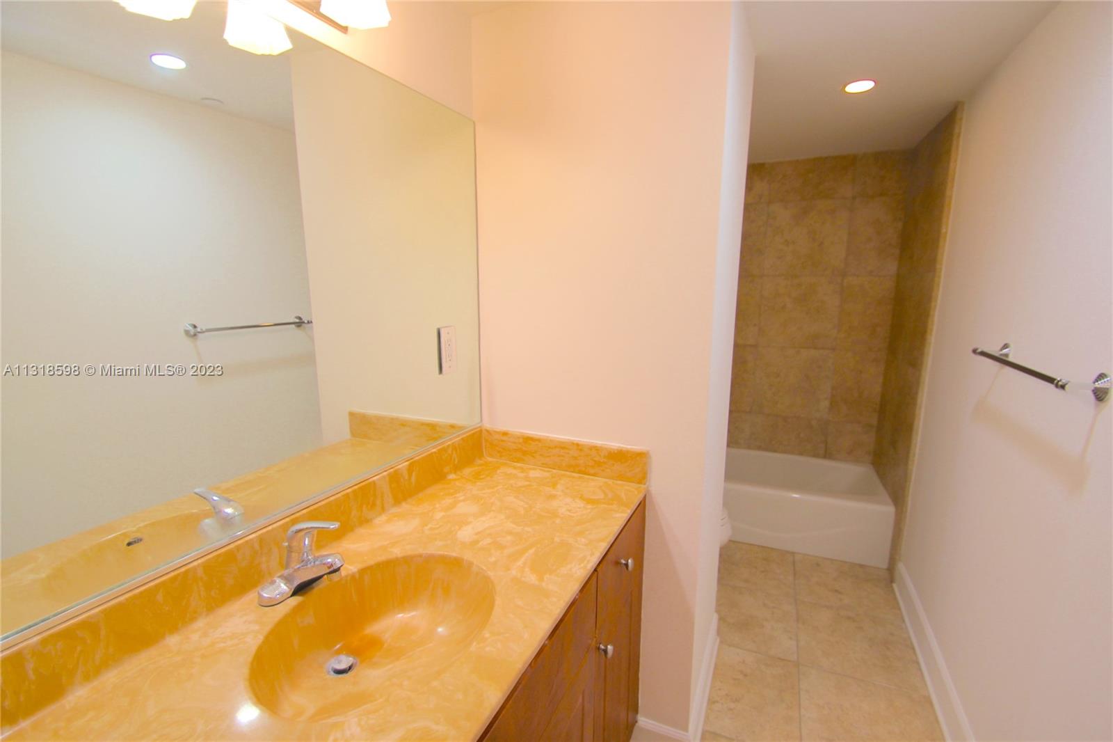 401 69th Street Unit: 309