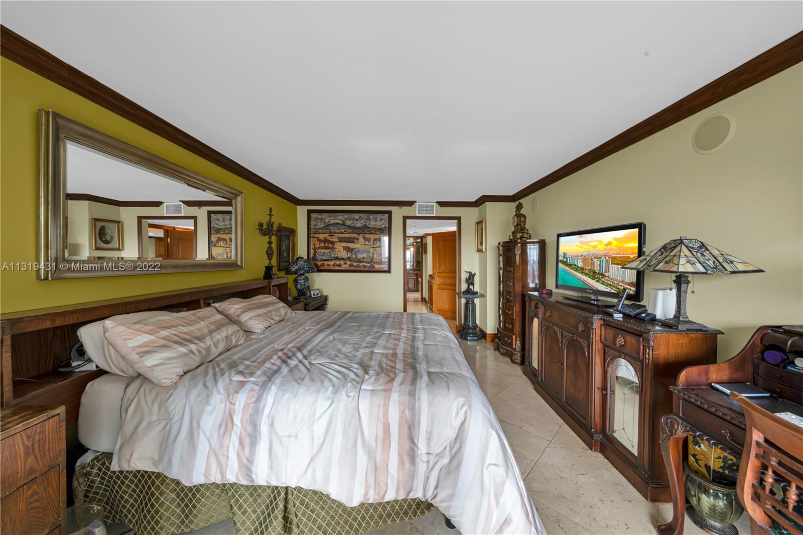 1717 N Bayshore Dr Unit: A-2156