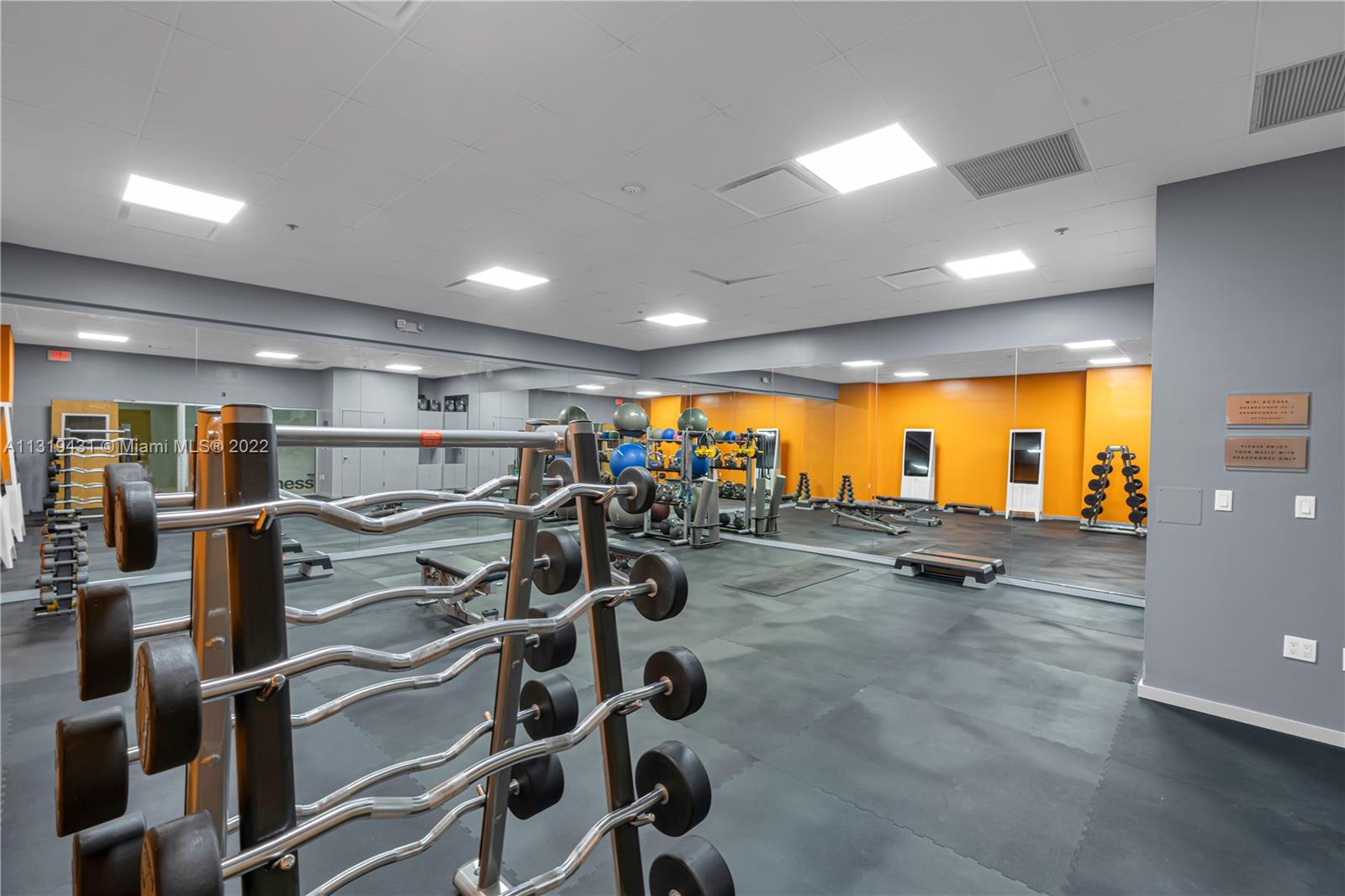 1717 N Bayshore Dr Unit: A-2156