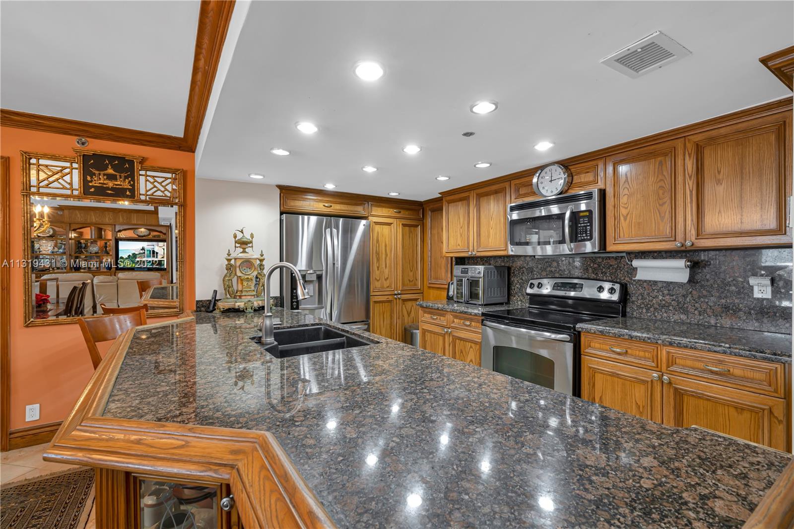 1717 N Bayshore Dr Unit: A-2156