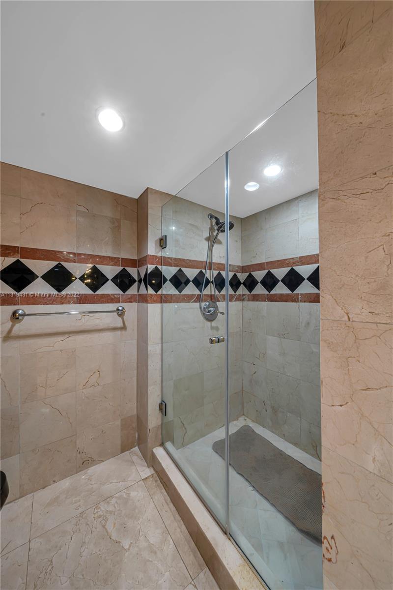1717 N Bayshore Dr Unit: A-2156
