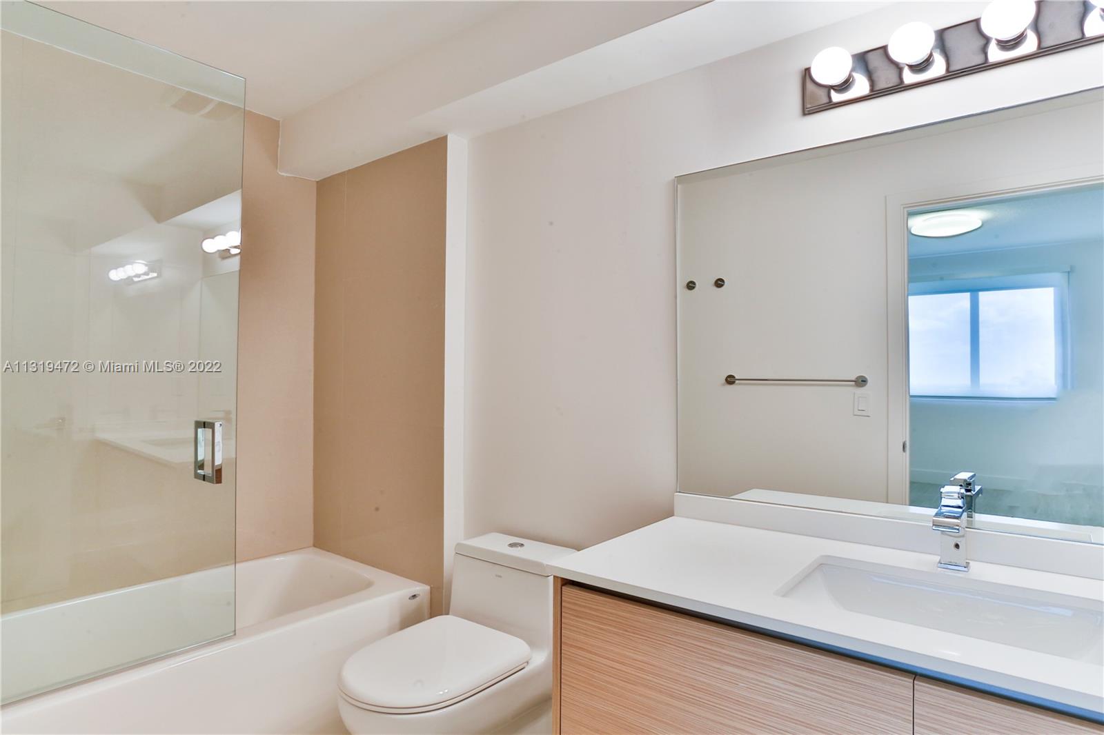 600 NE 27th St Unit: 1504