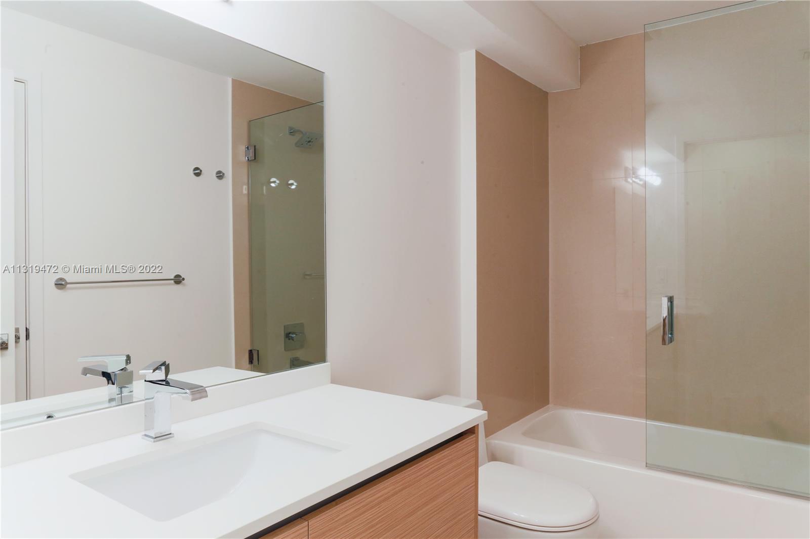 600 NE 27th St Unit: 1504