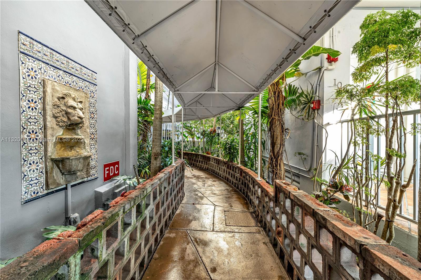 650 Coral Way Unit: 206