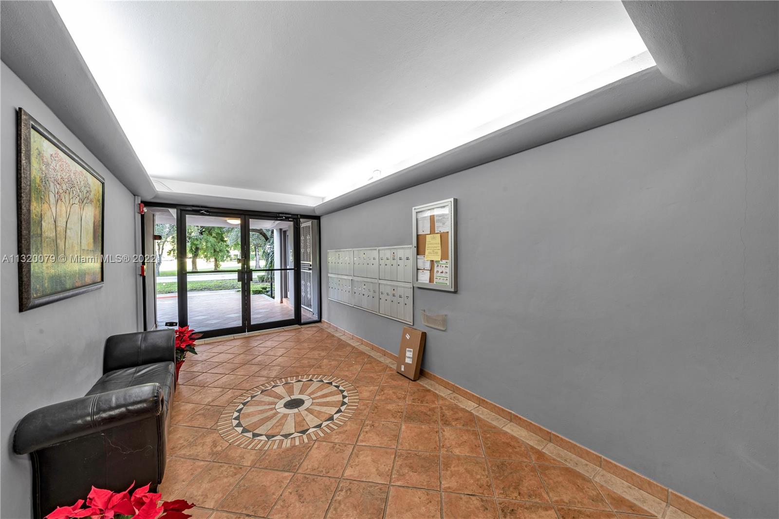 650 Coral Way Unit: 206
