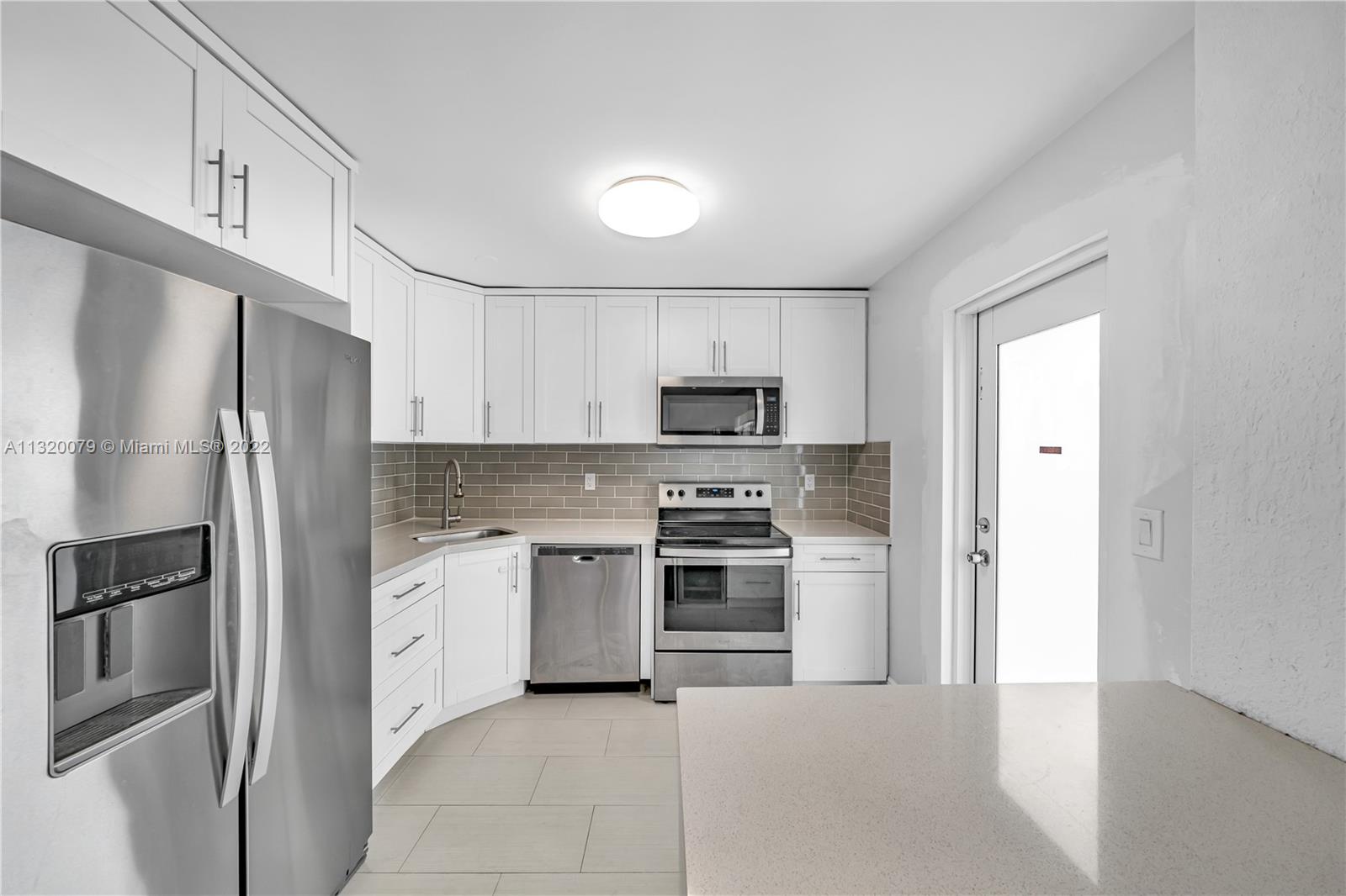 650 Coral Way Unit: 206