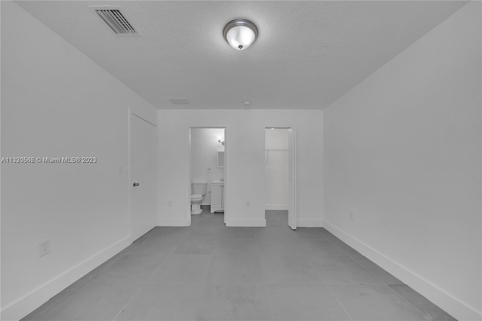 3731 NW 20th Ave Unit: 0