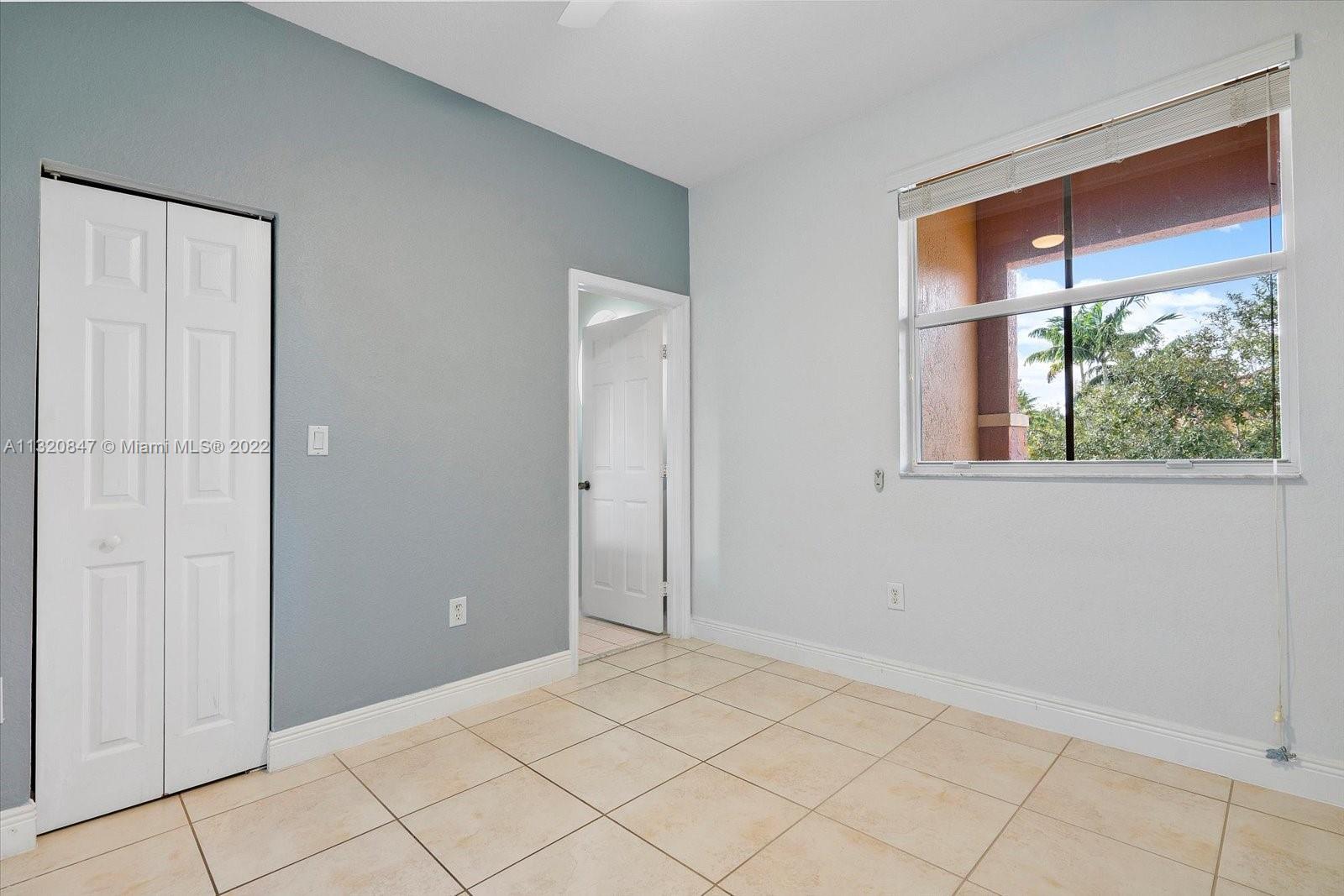 1025 SW 143rd Ave Unit: 1303
