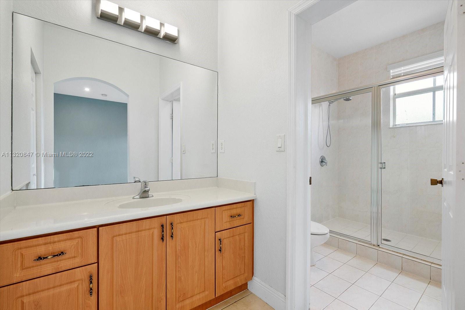 1025 SW 143rd Ave Unit: 1303