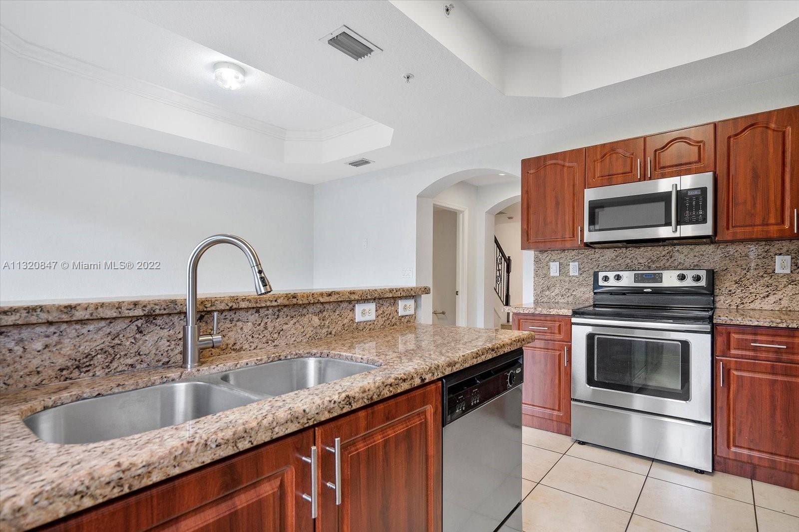 1025 SW 143rd Ave Unit: 1303