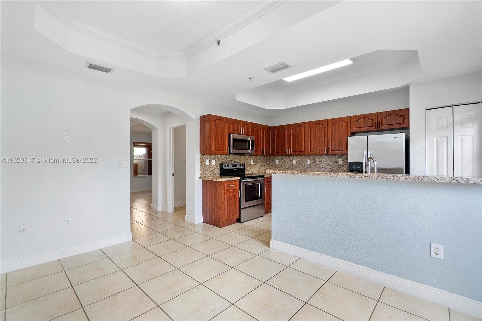 1025 SW 143rd Ave Unit: 1303