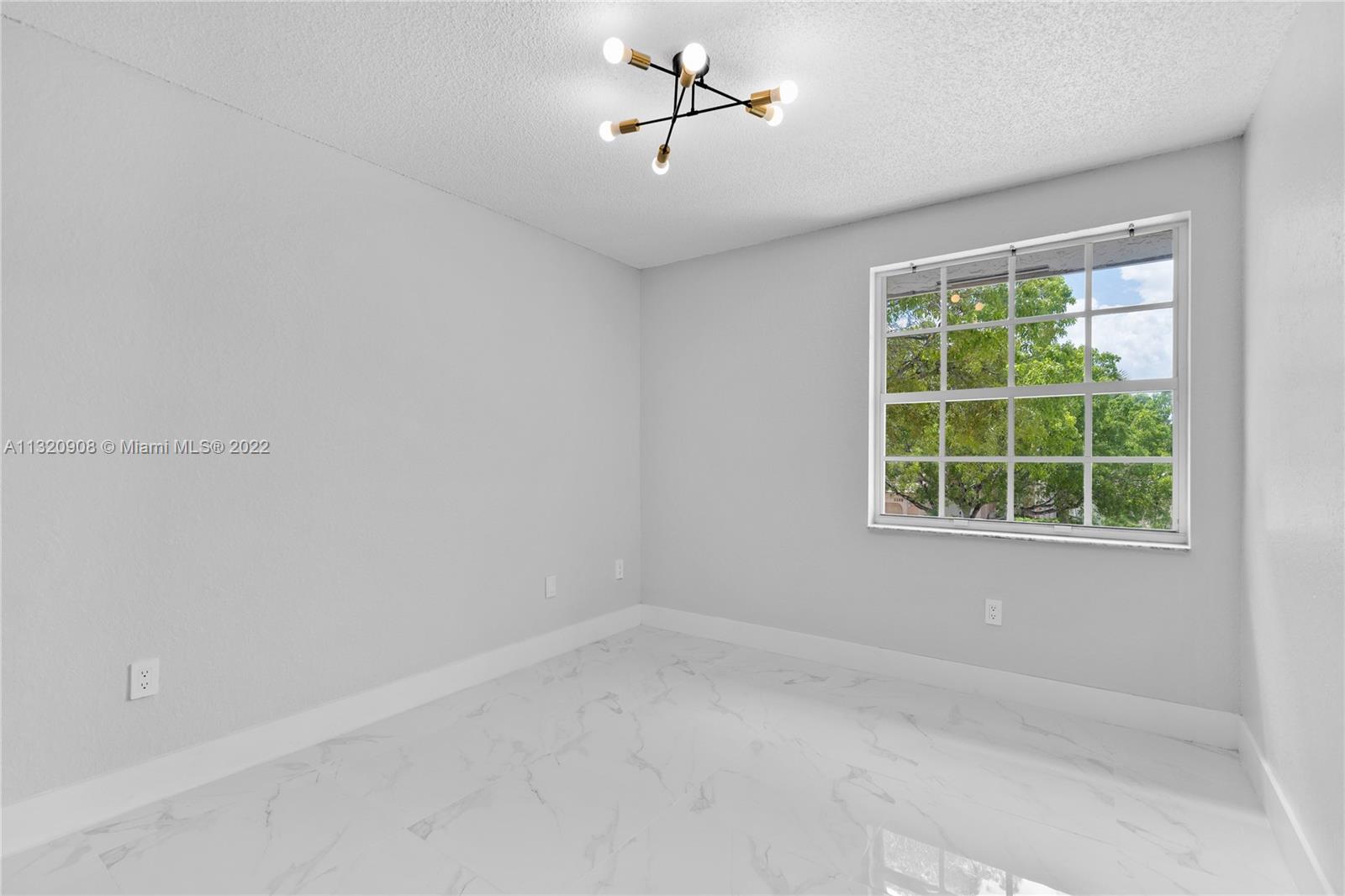 2375 NW 158th Ave