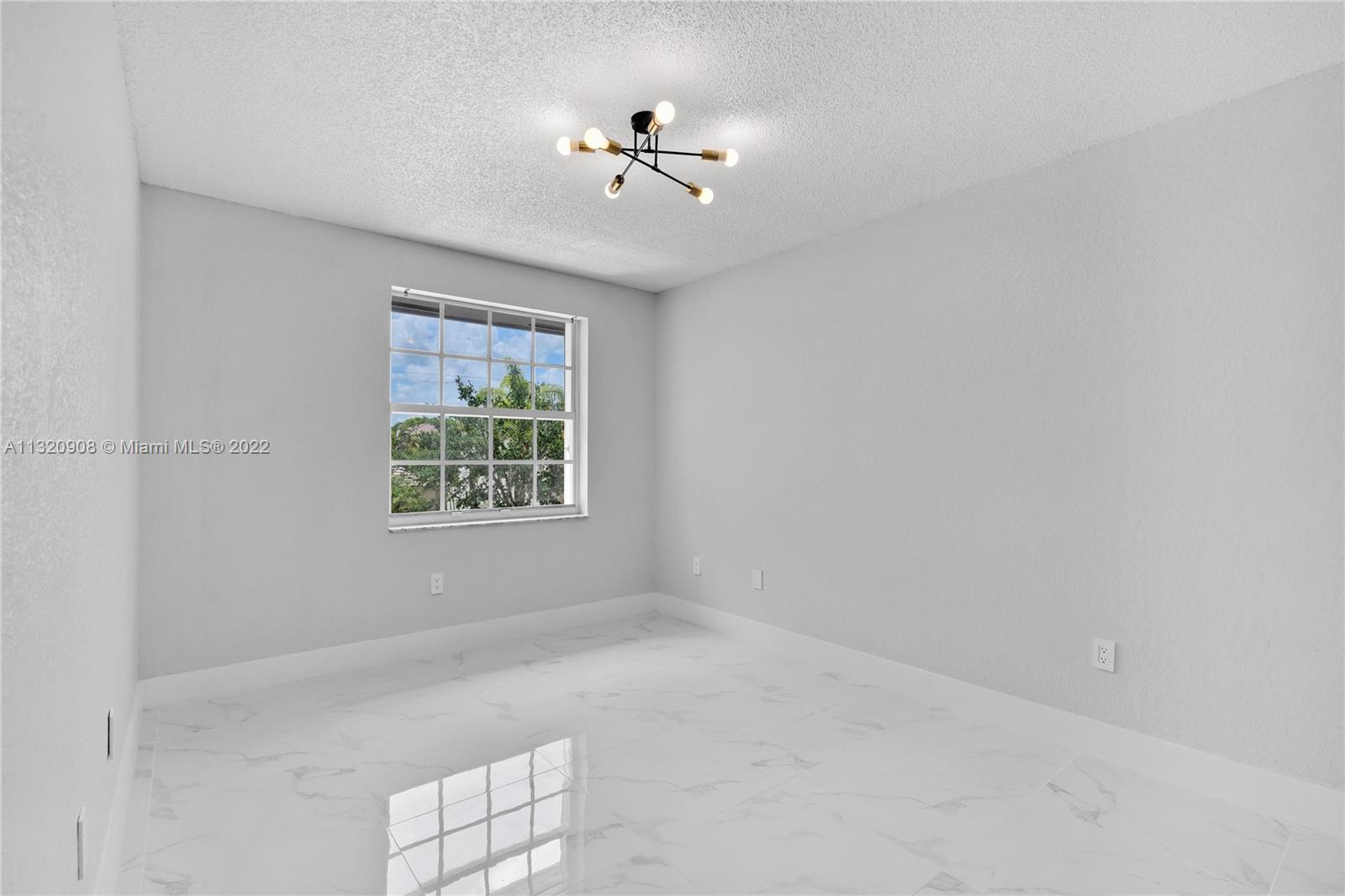 2375 NW 158th Ave