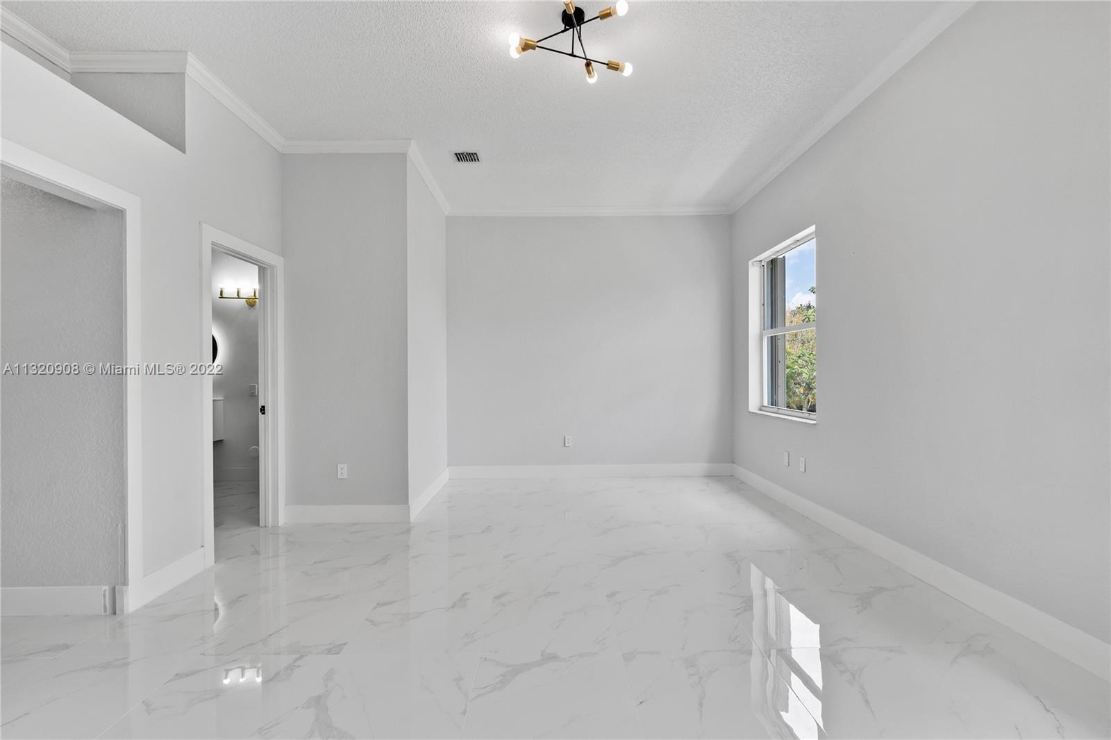2375 NW 158th Ave
