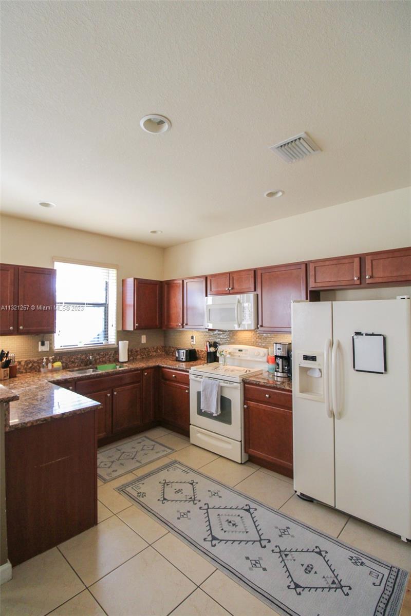 23579 SW 113th Psge Unit: 0