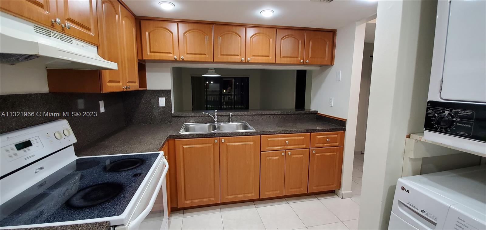10253 NW 9th Street Cir Unit: 3076