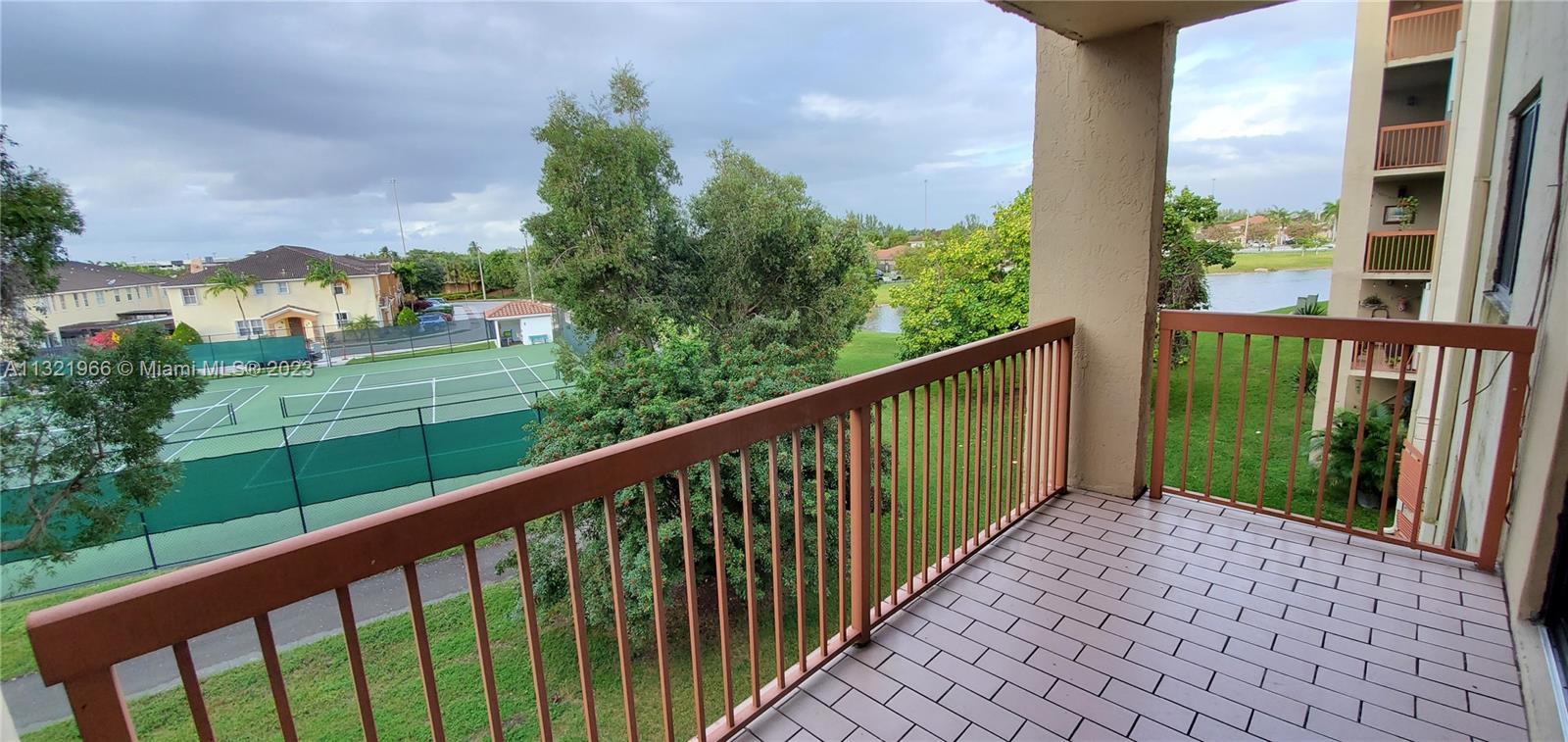 10253 NW 9th Street Cir Unit: 3076