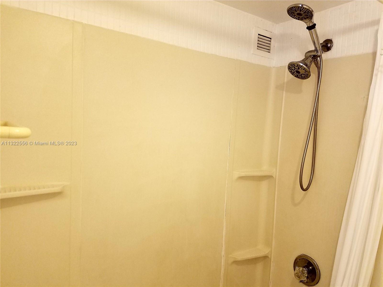 17011 N Bay Rd Unit: 310