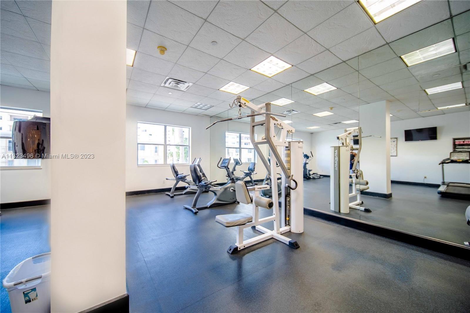 401 69th St Unit: 909