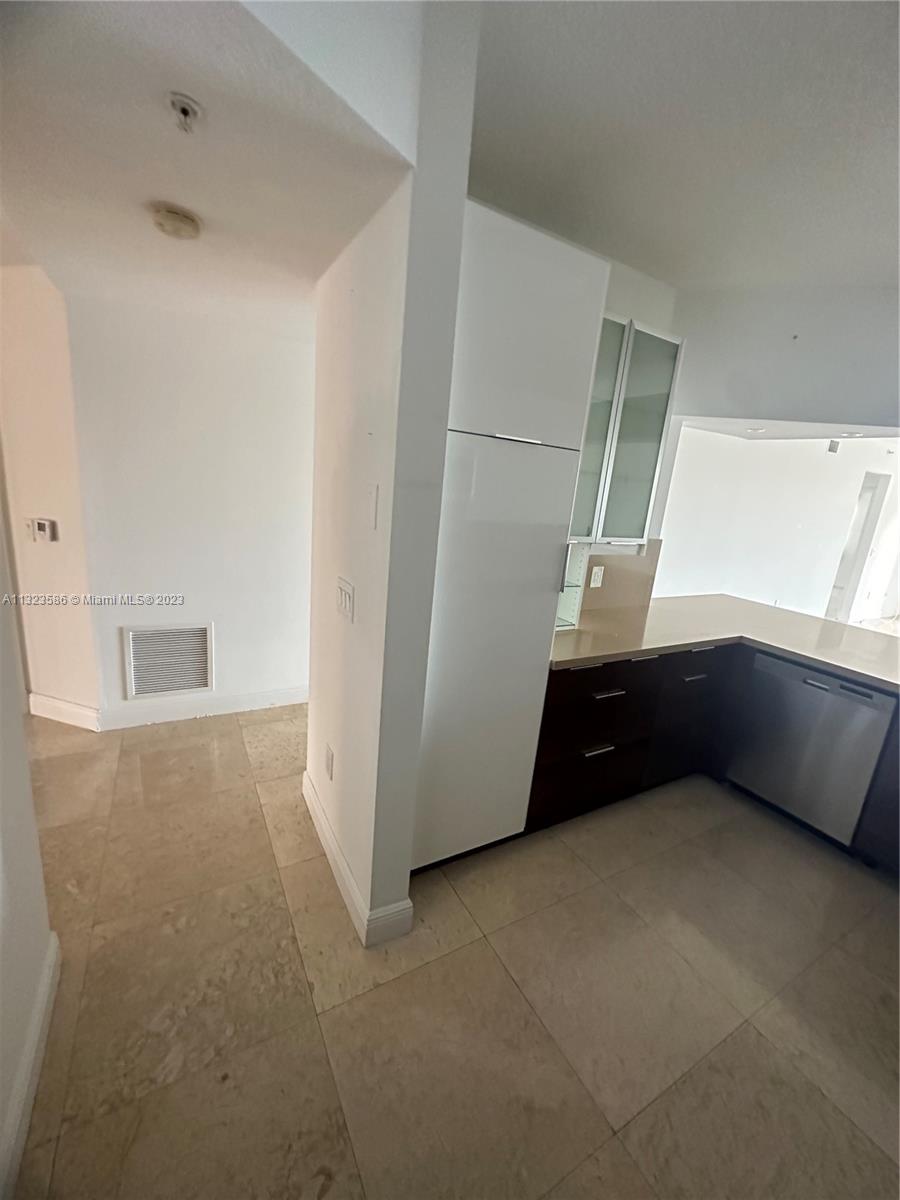 10730 NW 66th St Unit: 109