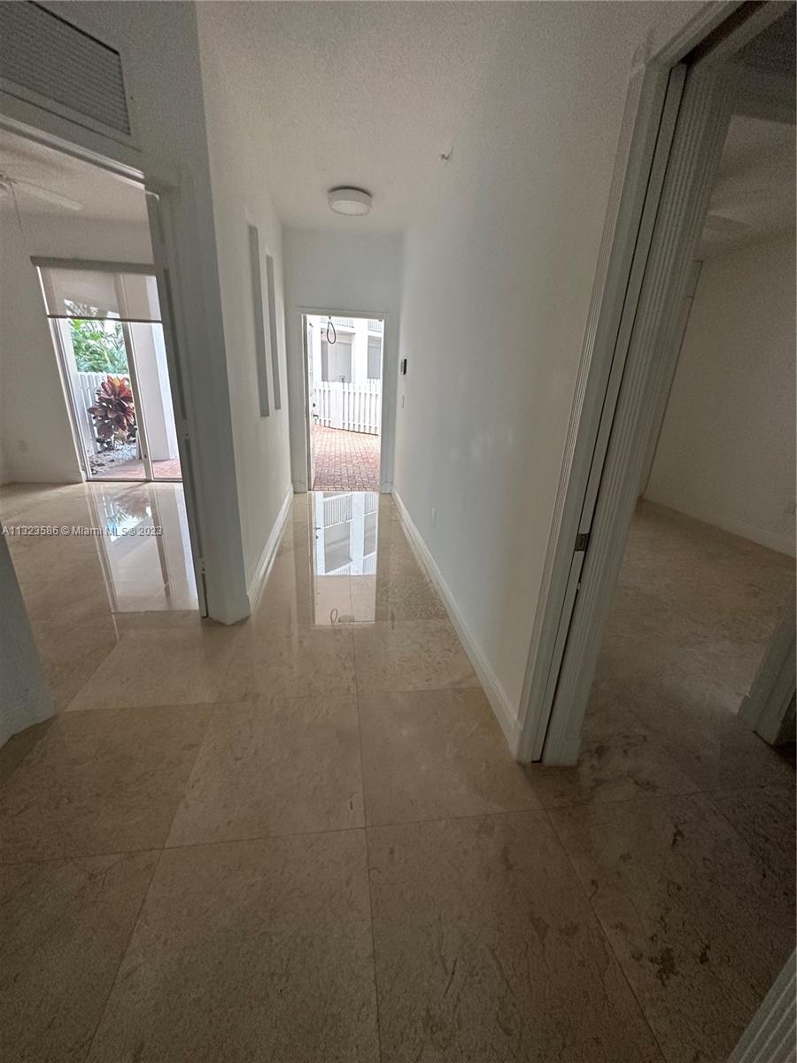 10730 NW 66th St Unit: 109