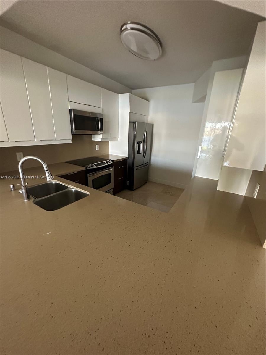 10730 NW 66th St Unit: 109