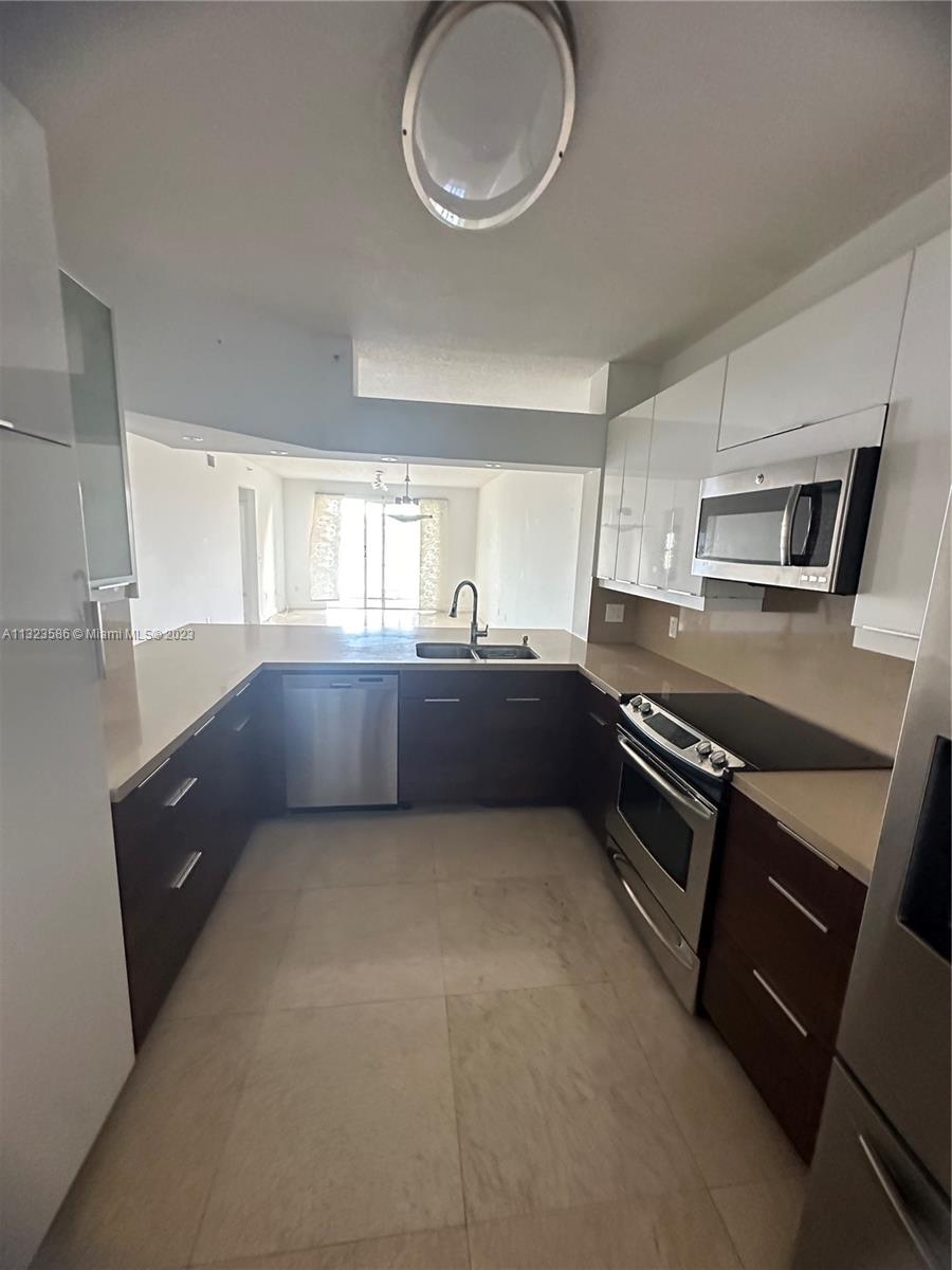 10730 NW 66th St Unit: 109