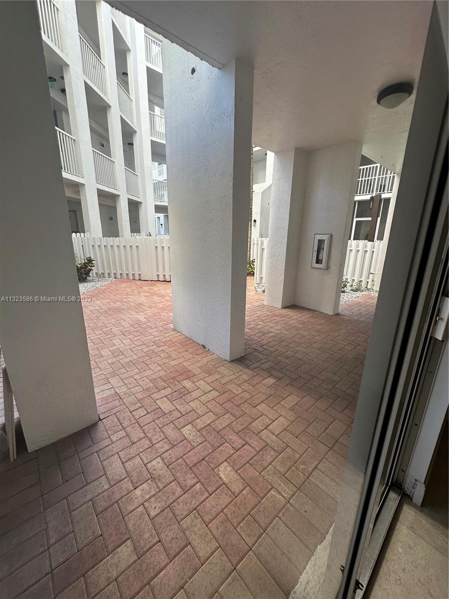 10730 NW 66th St Unit: 109