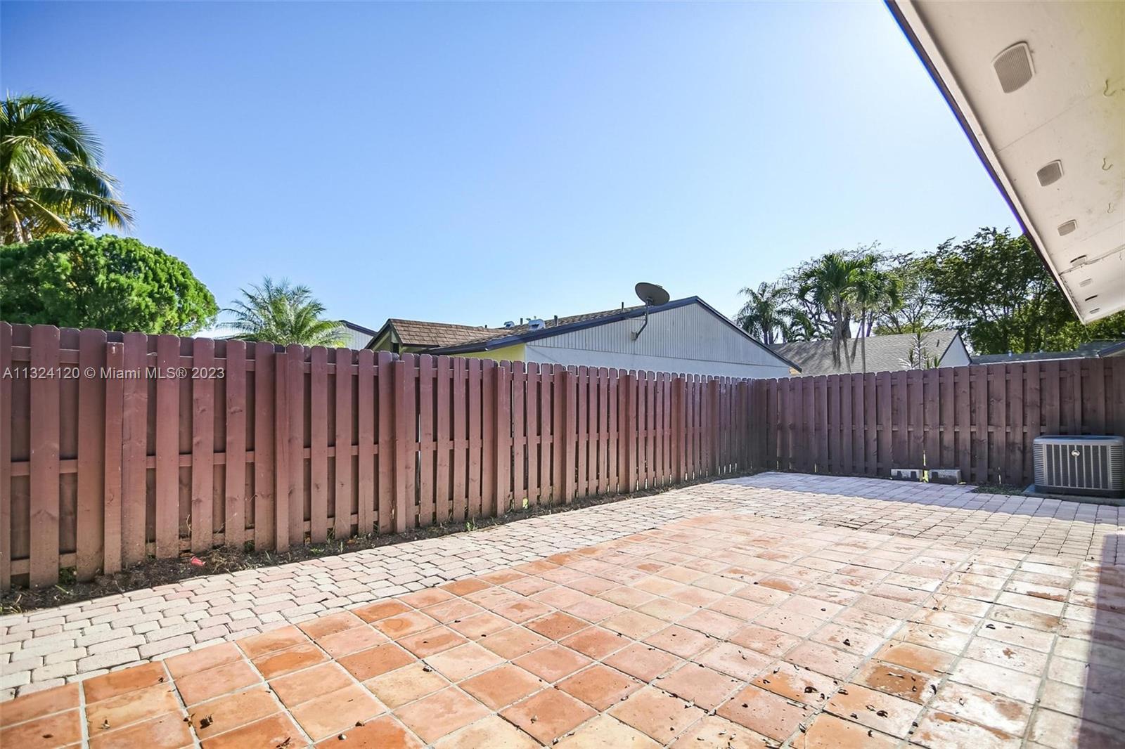 11300 SW 115th Ter Unit: 11300