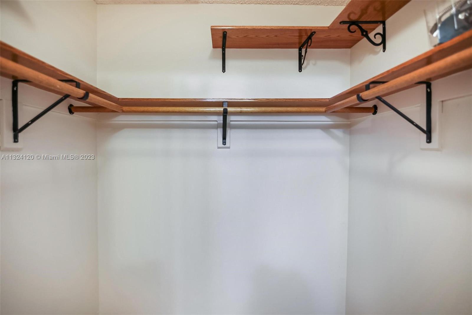 11300 SW 115th Ter Unit: 11300