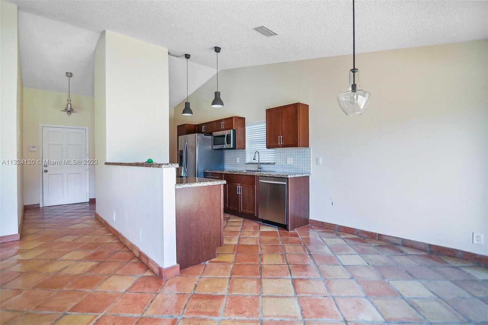 11300 SW 115th Ter Unit: 11300
