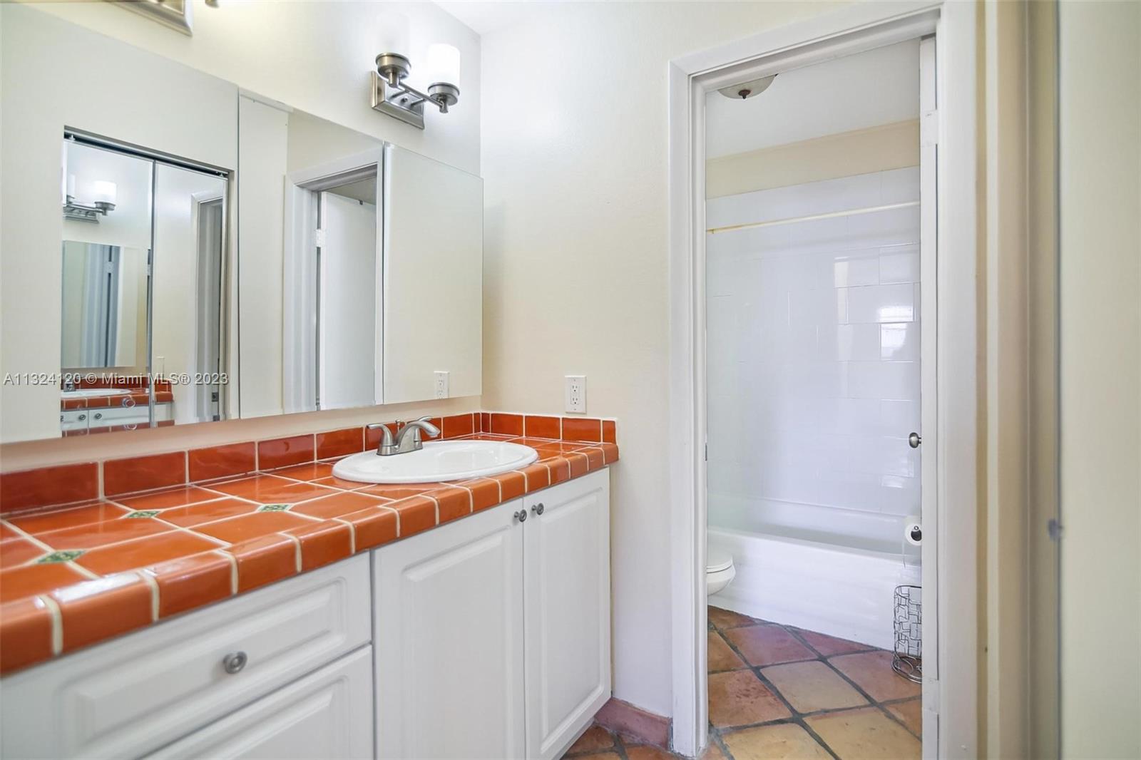11300 SW 115th Ter Unit: 11300
