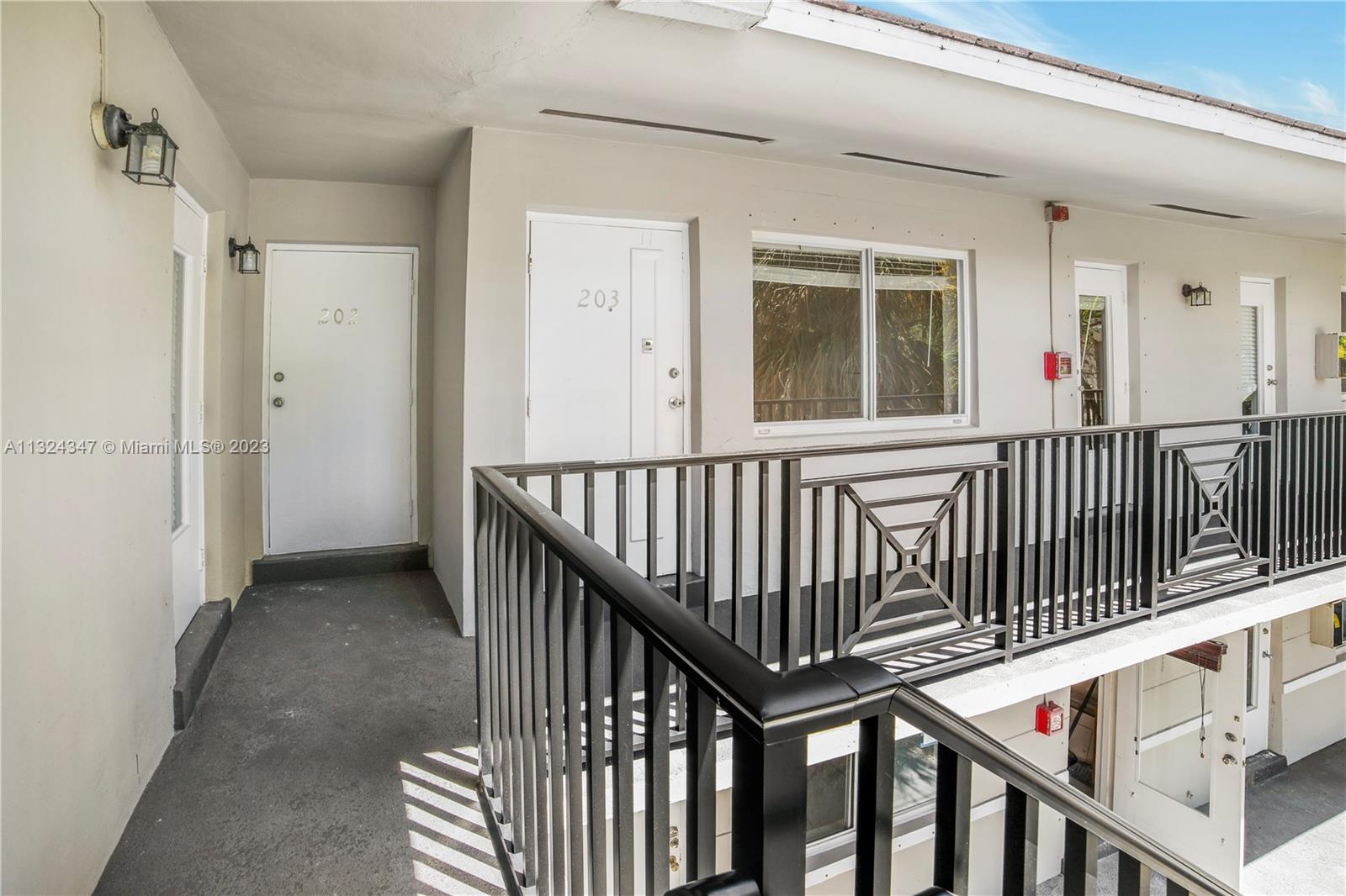 95 Edgewater Dr Unit: 203