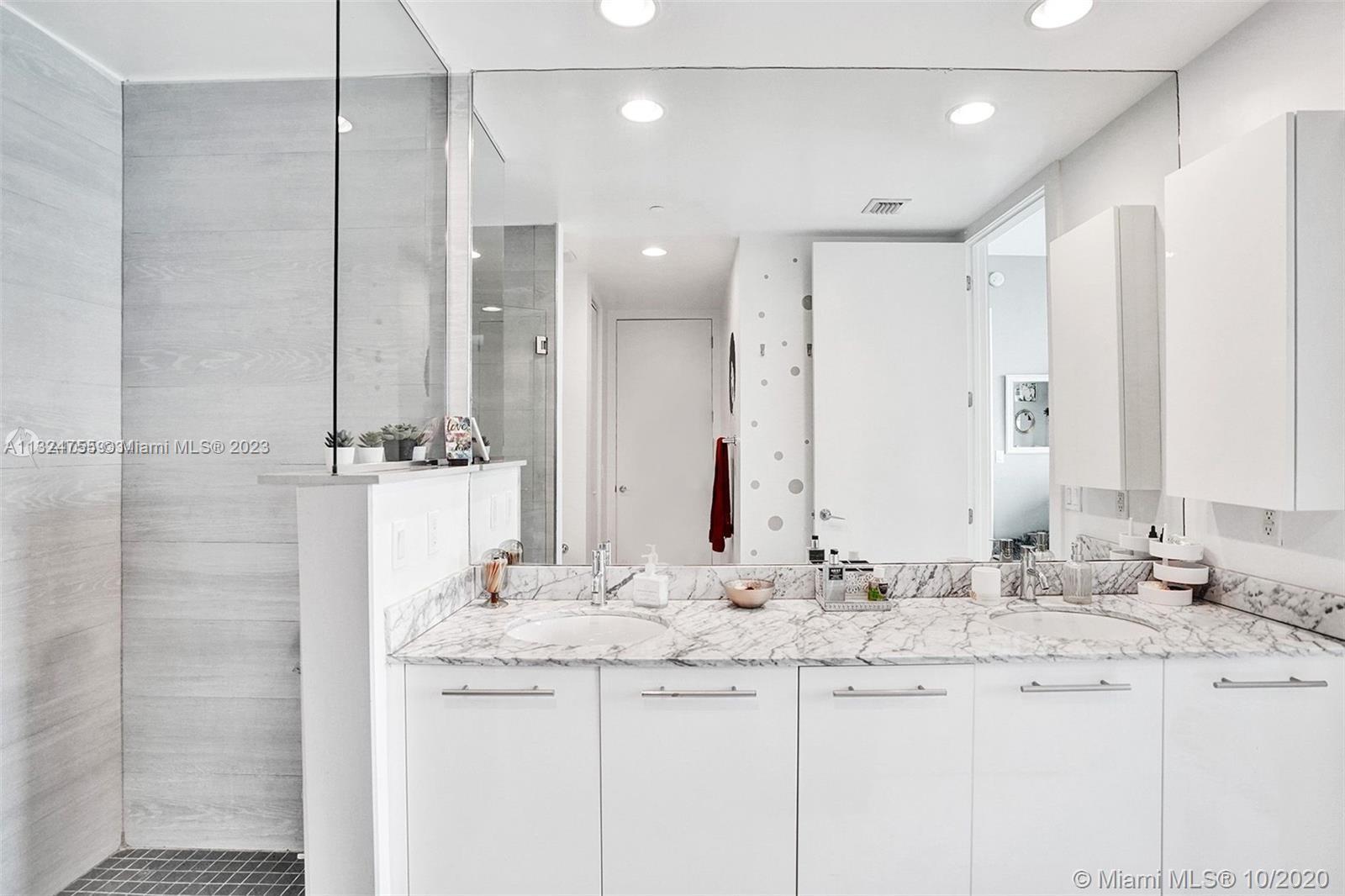 500 Brickell Ave Unit: LPH-05