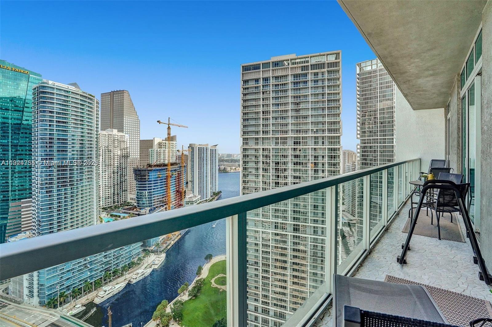 500 Brickell Ave Unit: LPH-05