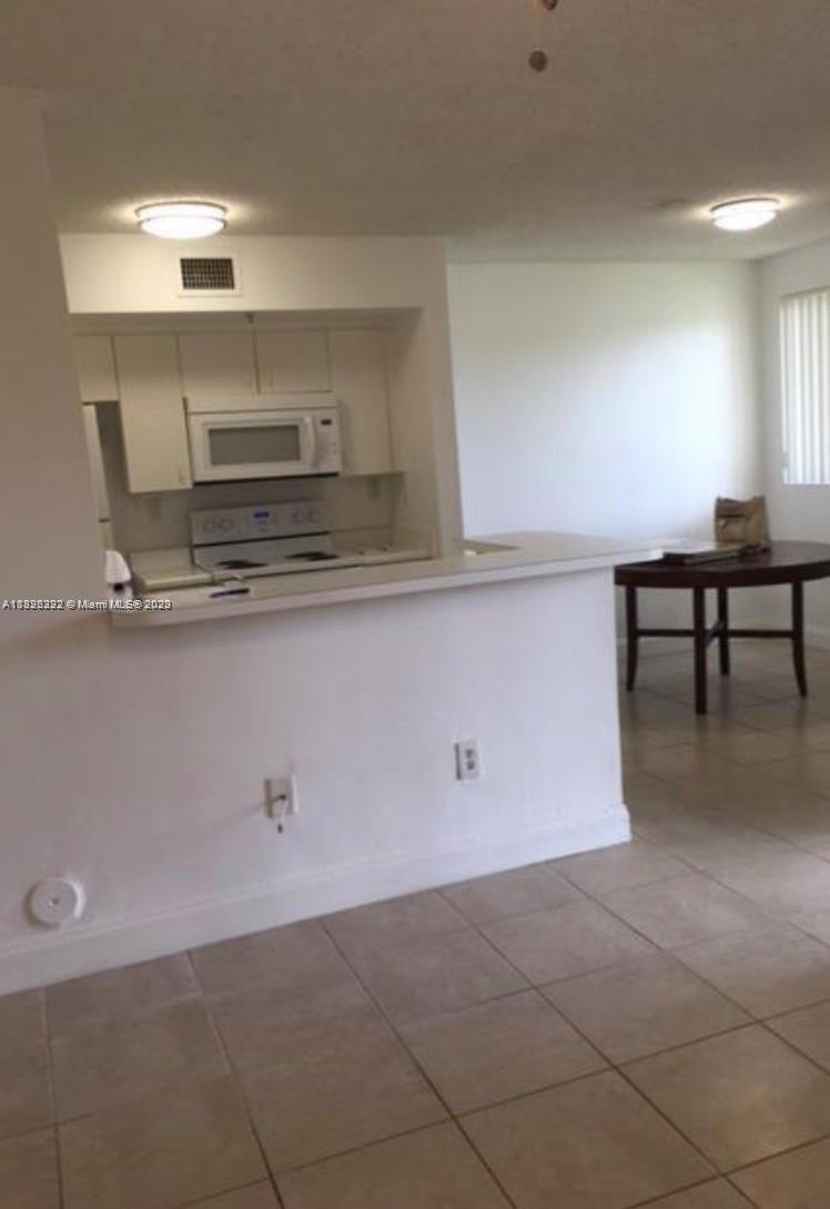 2640 S University Dr Unit: 114