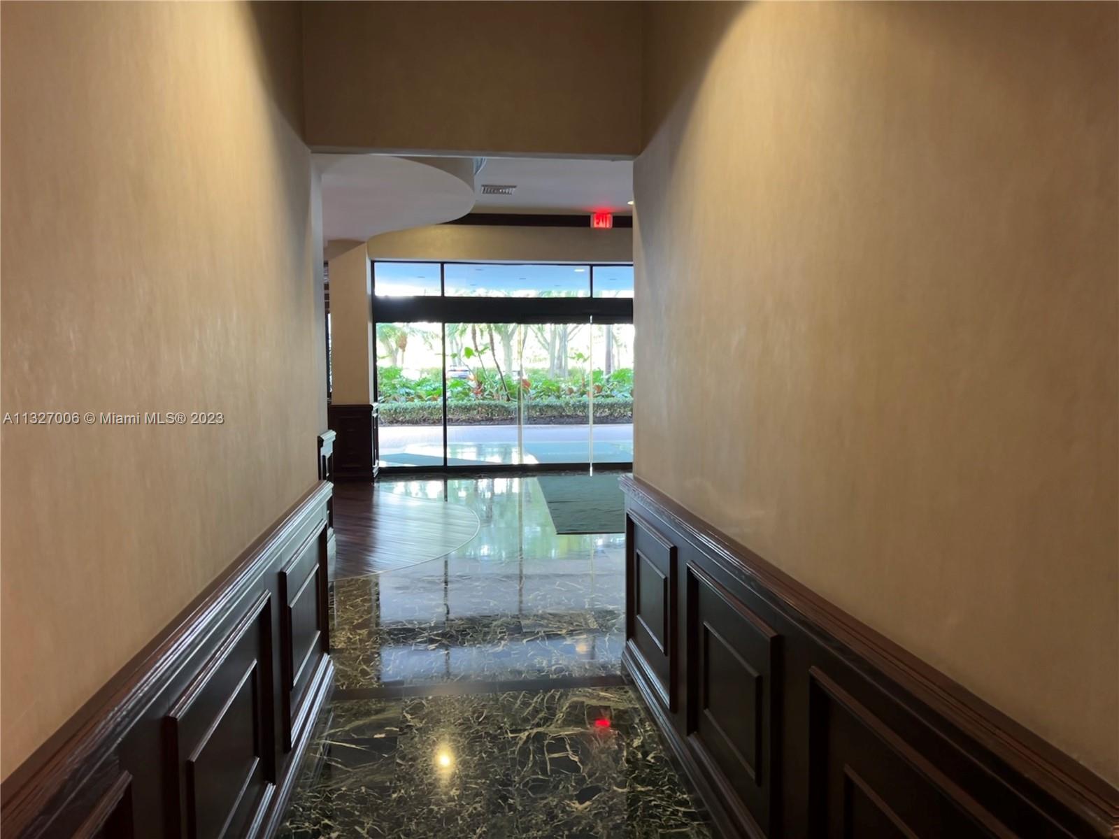3640 Yacht Club Dr # 1903