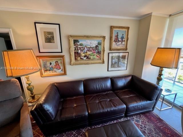 3640 Yacht Club Dr # 1903
