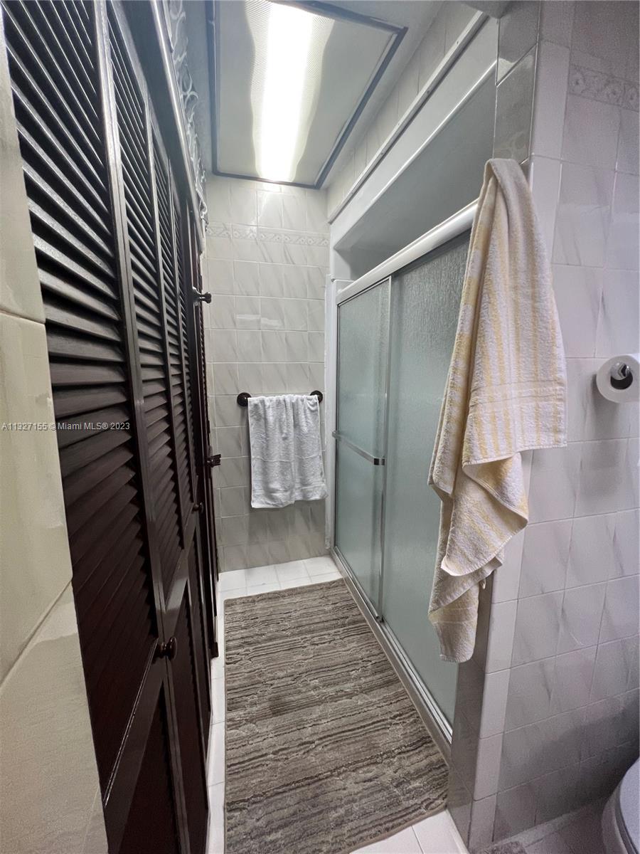 4805 NW 7th St Unit: 109-15