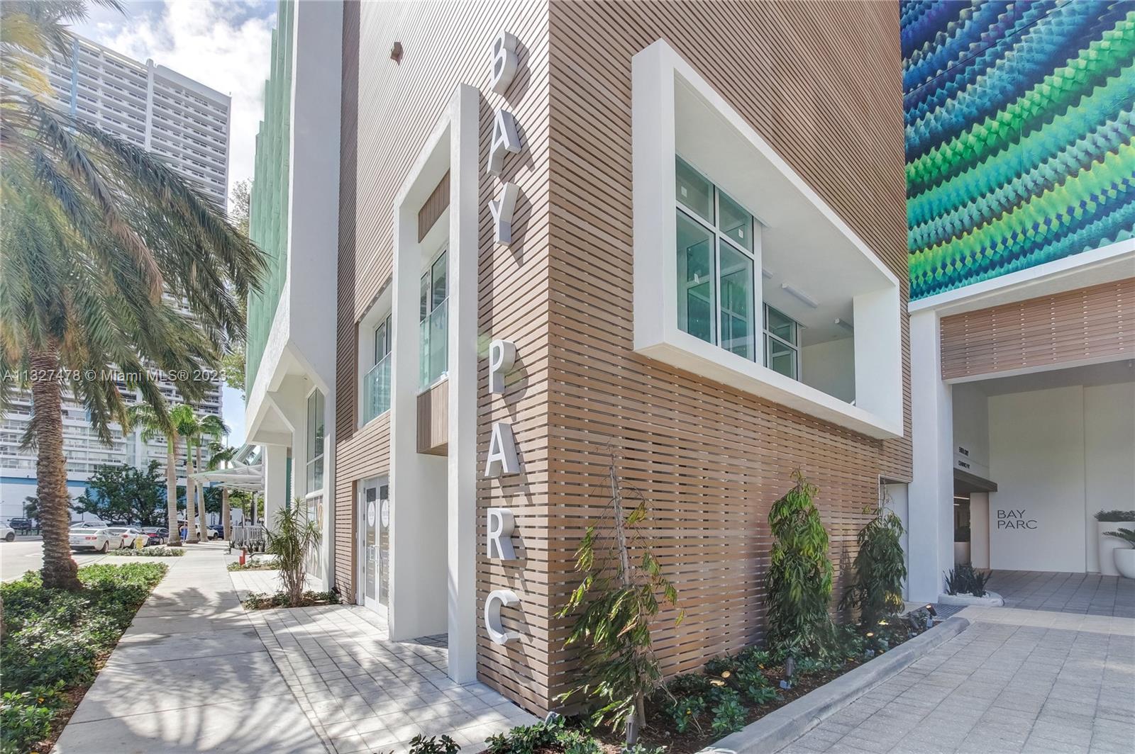 1756 N Bayshore Dr Unit: 29A