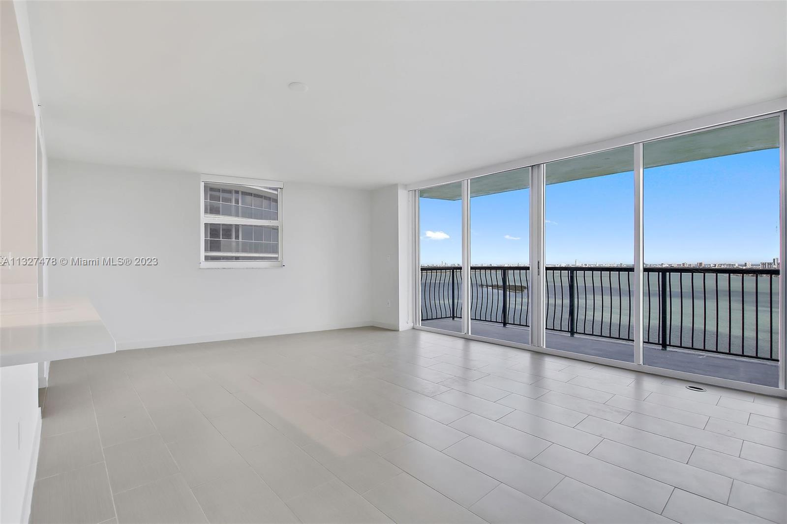 1756 N Bayshore Dr Unit: 29A