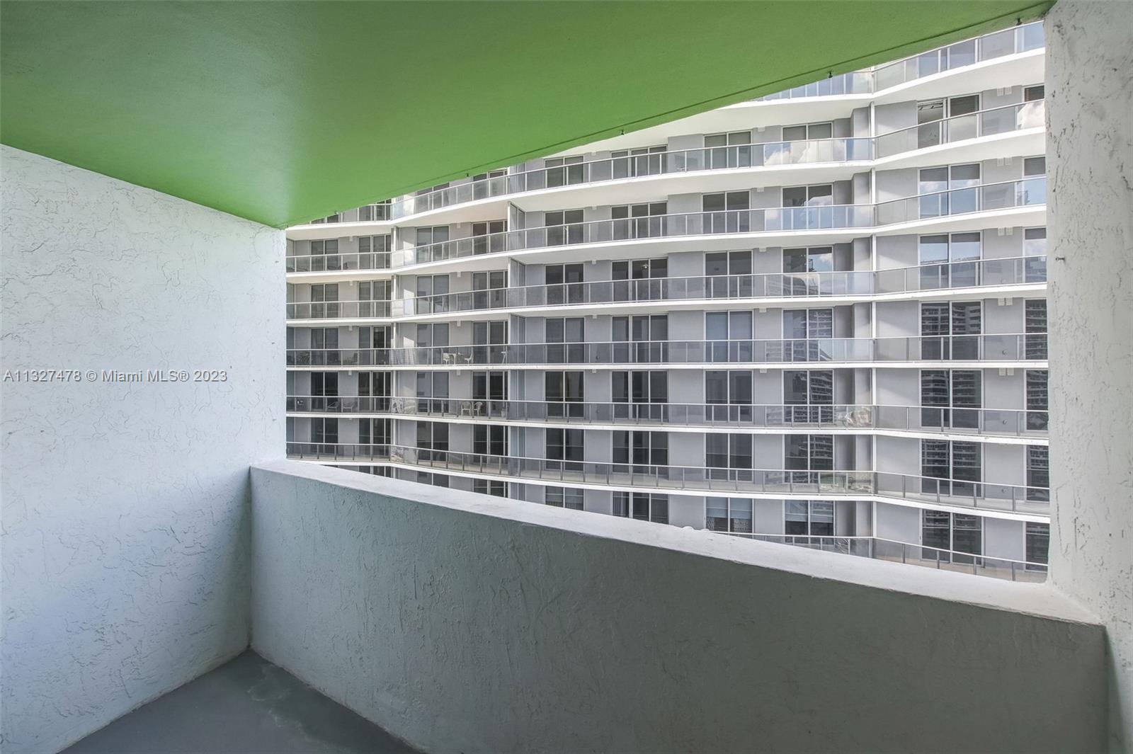 1756 N Bayshore Dr Unit: 29A