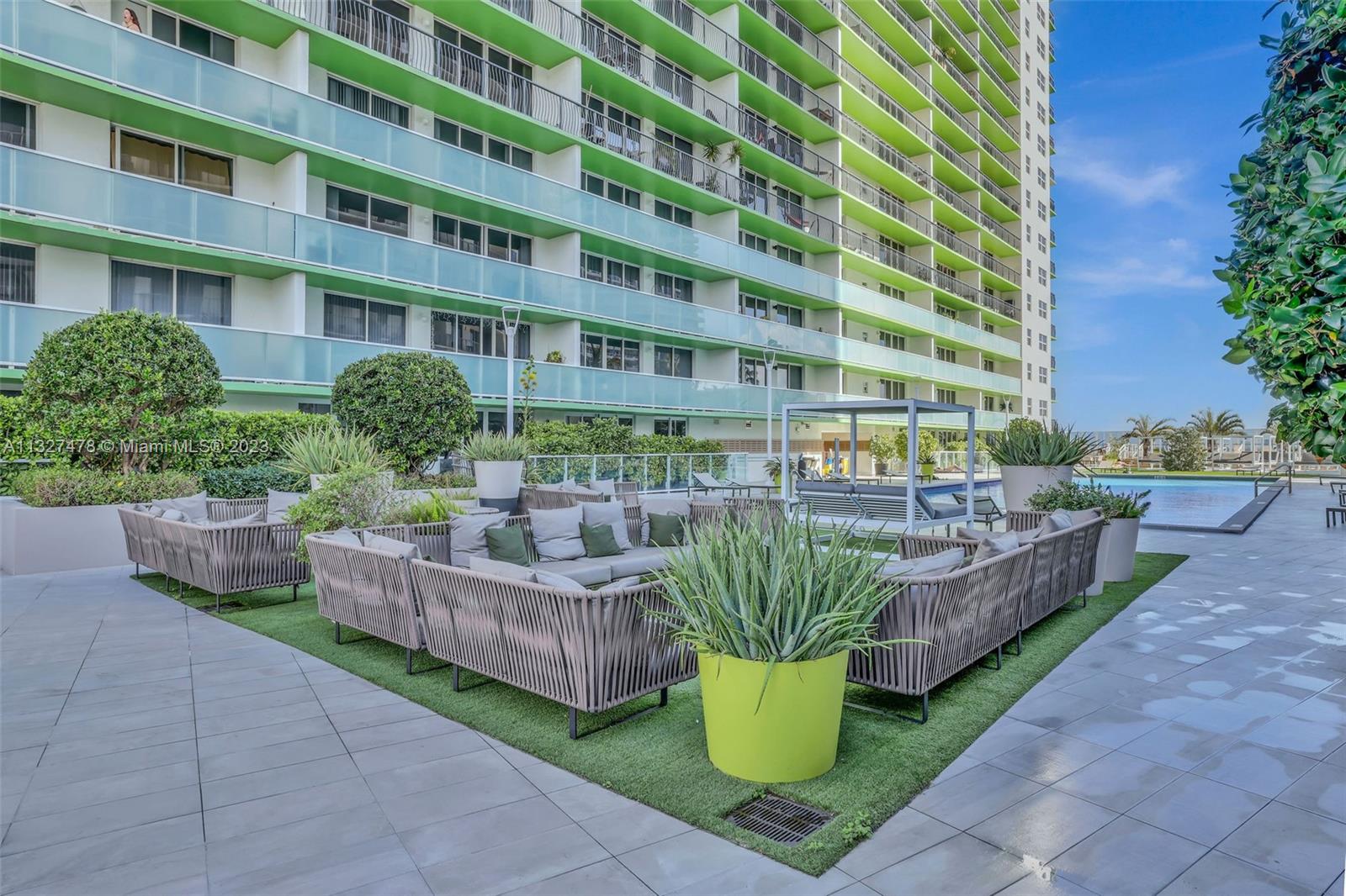 1756 N Bayshore Dr Unit: 29A