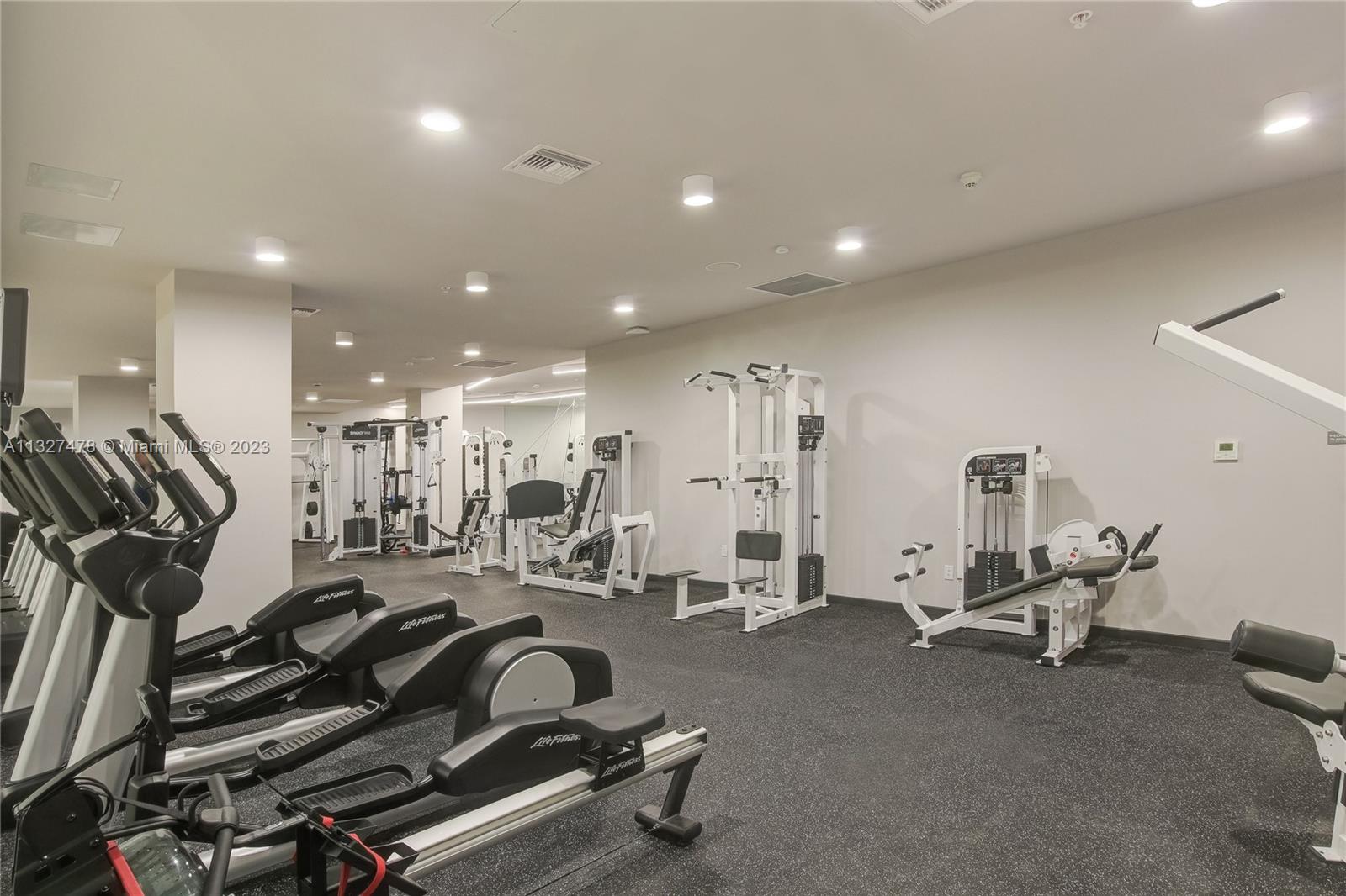 1756 N Bayshore Dr Unit: 29A
