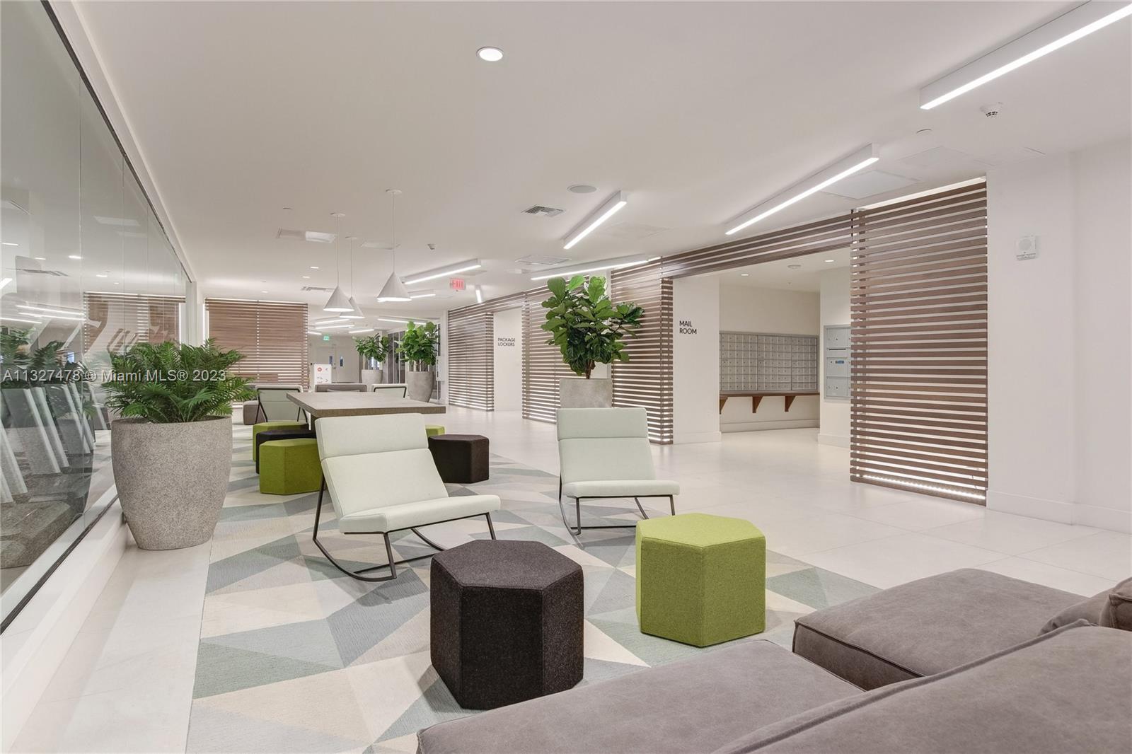 1756 N Bayshore Dr Unit: 29A